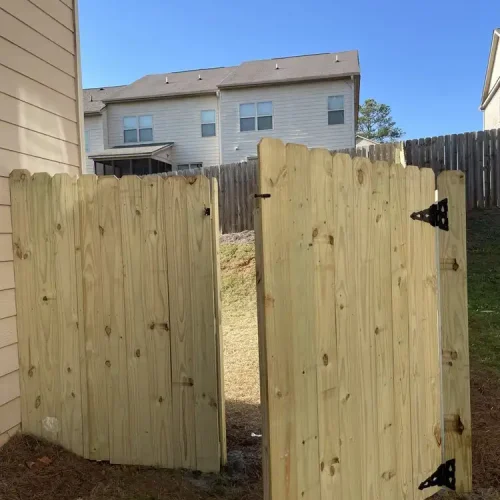 rg-fence-and-landscaping (20)